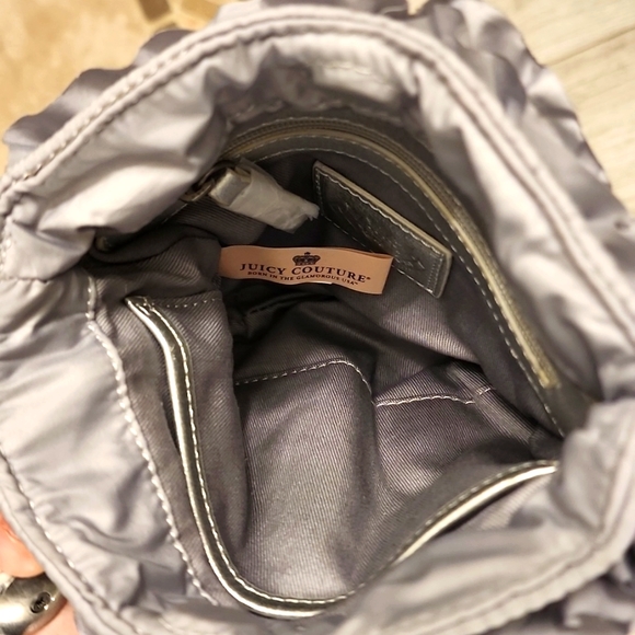 Juicy Couture Adjustable Crossbody Purse - Picture 4 of 4